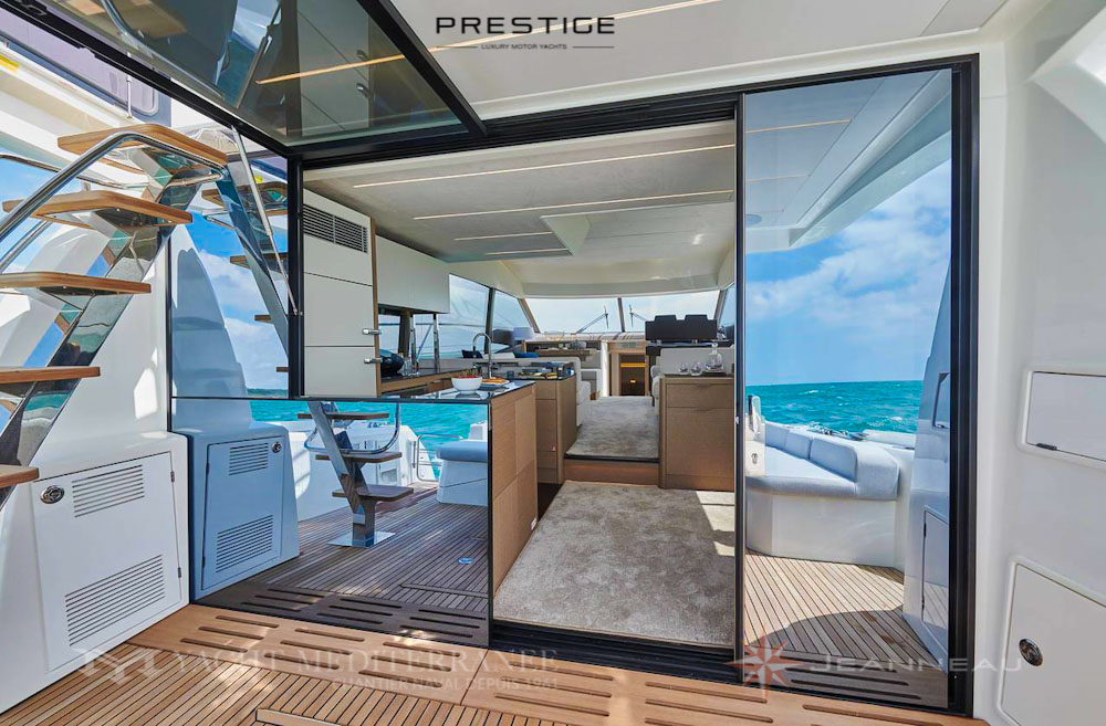 Luxury Yachts - Yacht Flybridge Prestige 590 Yacht Mediterranee Marseille