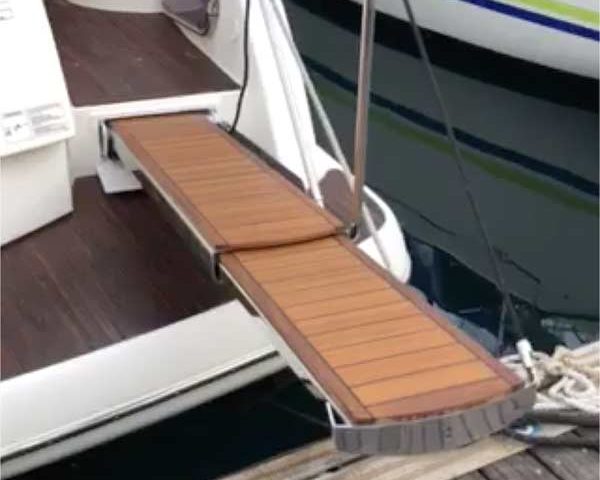 Passerelle automatique Yacht Méditerranée - passerelle