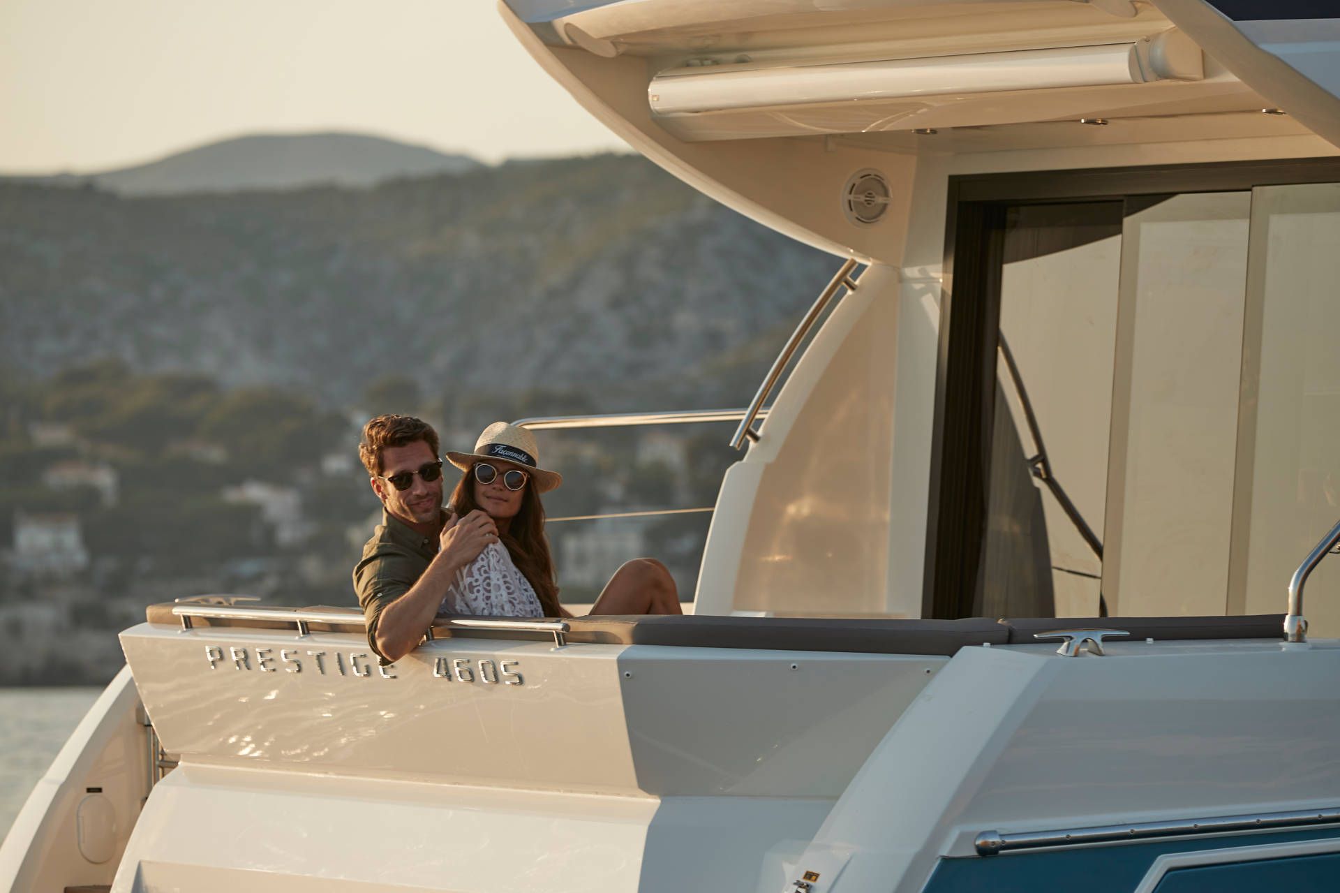 Yacht Prestige Coupé Line 460S – Yacht Méditérranée Marseille Cannes Nice Saint Tropez – Luxury Yachts