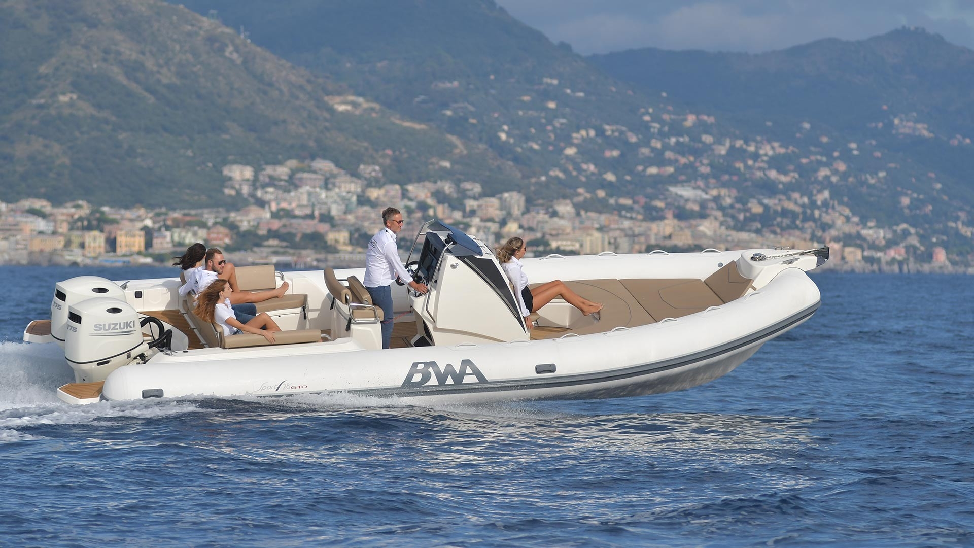 BWA Sport 28 GTO - bateau semi-rigide Marseille