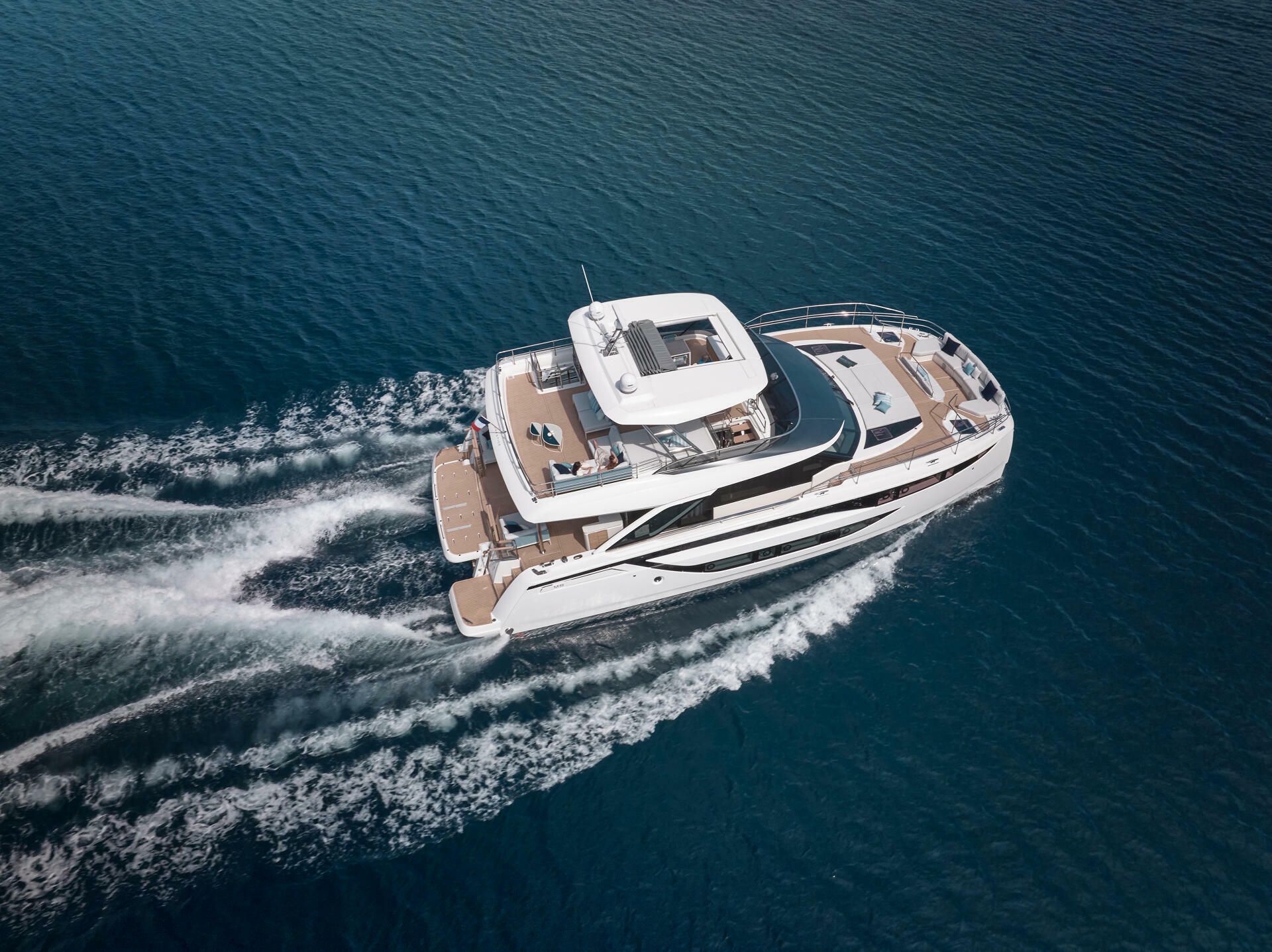 Yacht Prestige M8 - Luxury Yachts M Line Marseille - Exterieur Prestige Yacht M8 Marseille 14