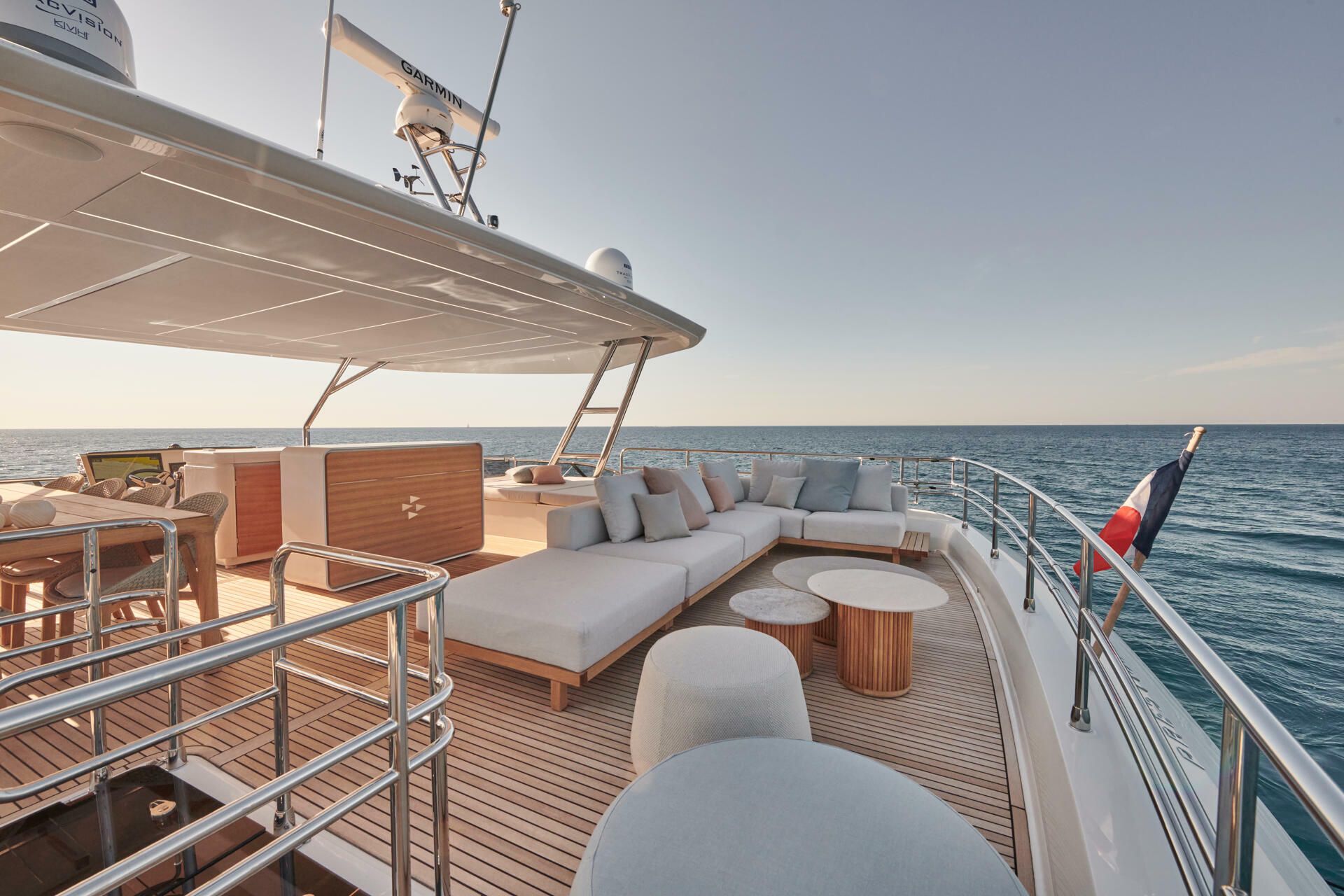 Yacht Prestige M8 - Luxury Yachts M Line Marseille - Exterieur Prestige Yacht M8 Marseille 7