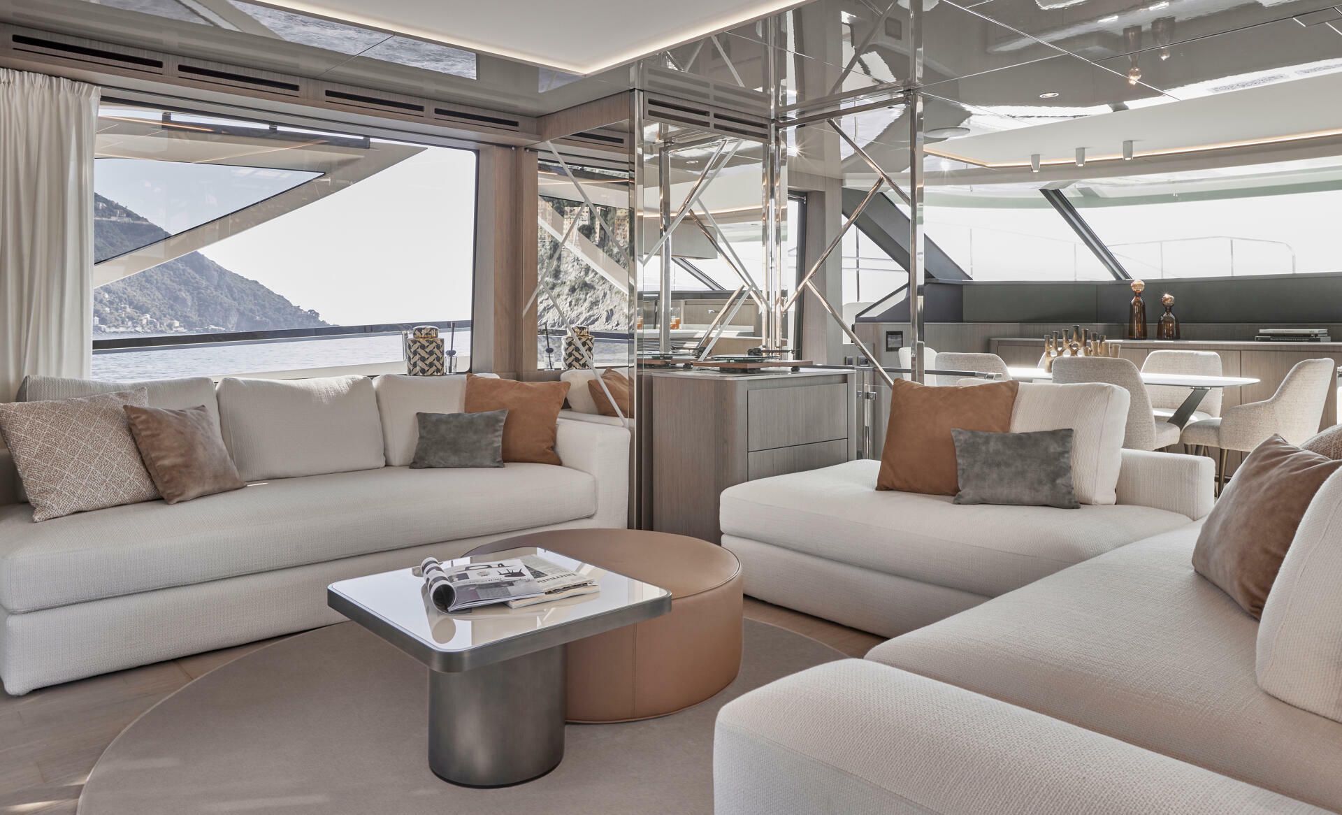 Yacht Prestige M8 - Luxury Yachts M Line Marseille - Interieur Prestige Yacht M8 Marseille 12