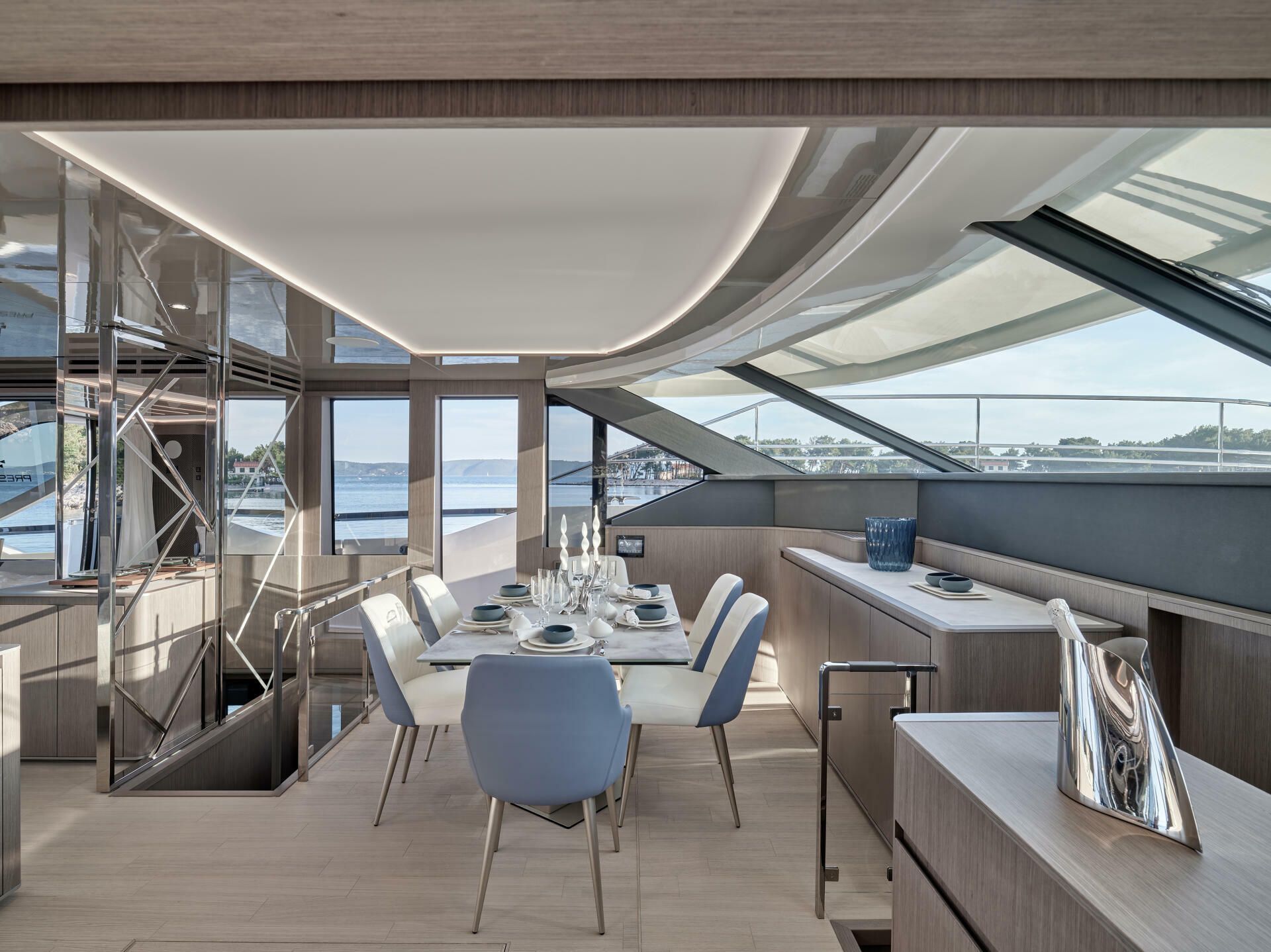 Yacht Prestige M8 - Luxury Yachts M Line Marseille - Interieur Prestige Yacht M8 Marseille 7