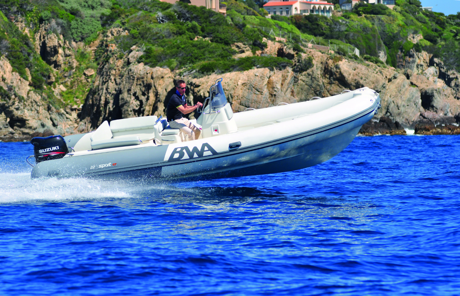 Semi rigide BWA Sport 22 GT - BWA Sport 22 GT Yacht Mediterranee BWA Marseille4