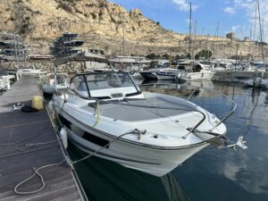 Yacht Méditerranée bateau neuf et occasion Marseille Pointe Rouge