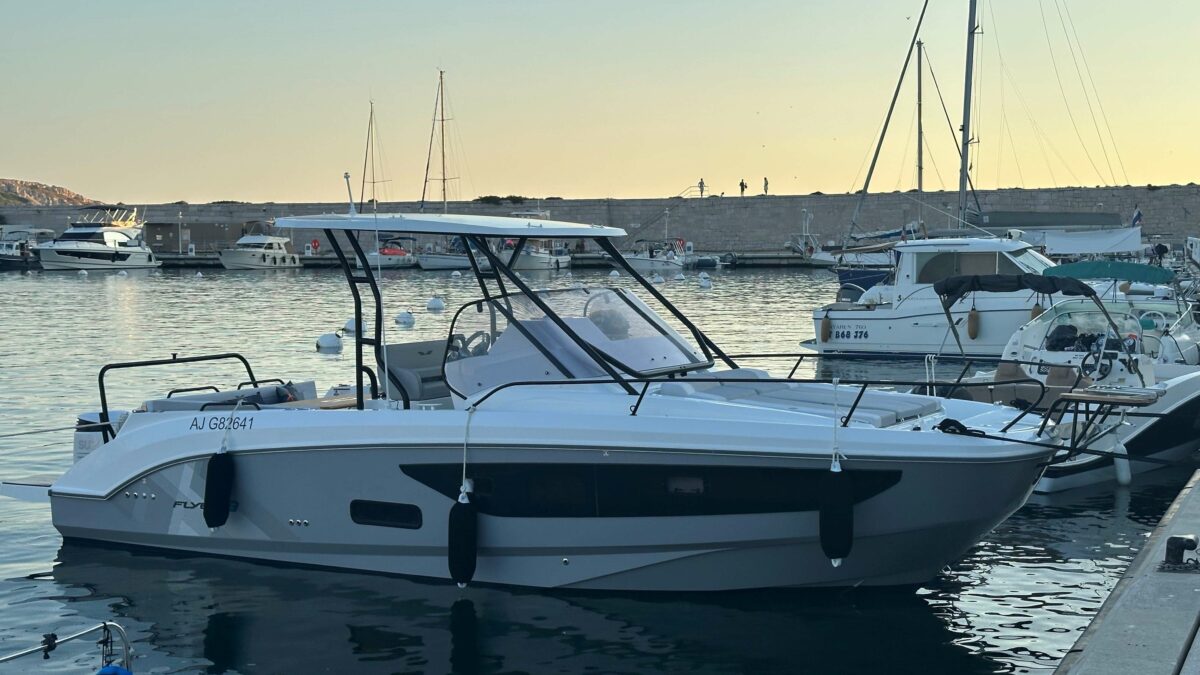 Yacht Méditerranée bateau neuf et occasion Marseille Pointe Rouge