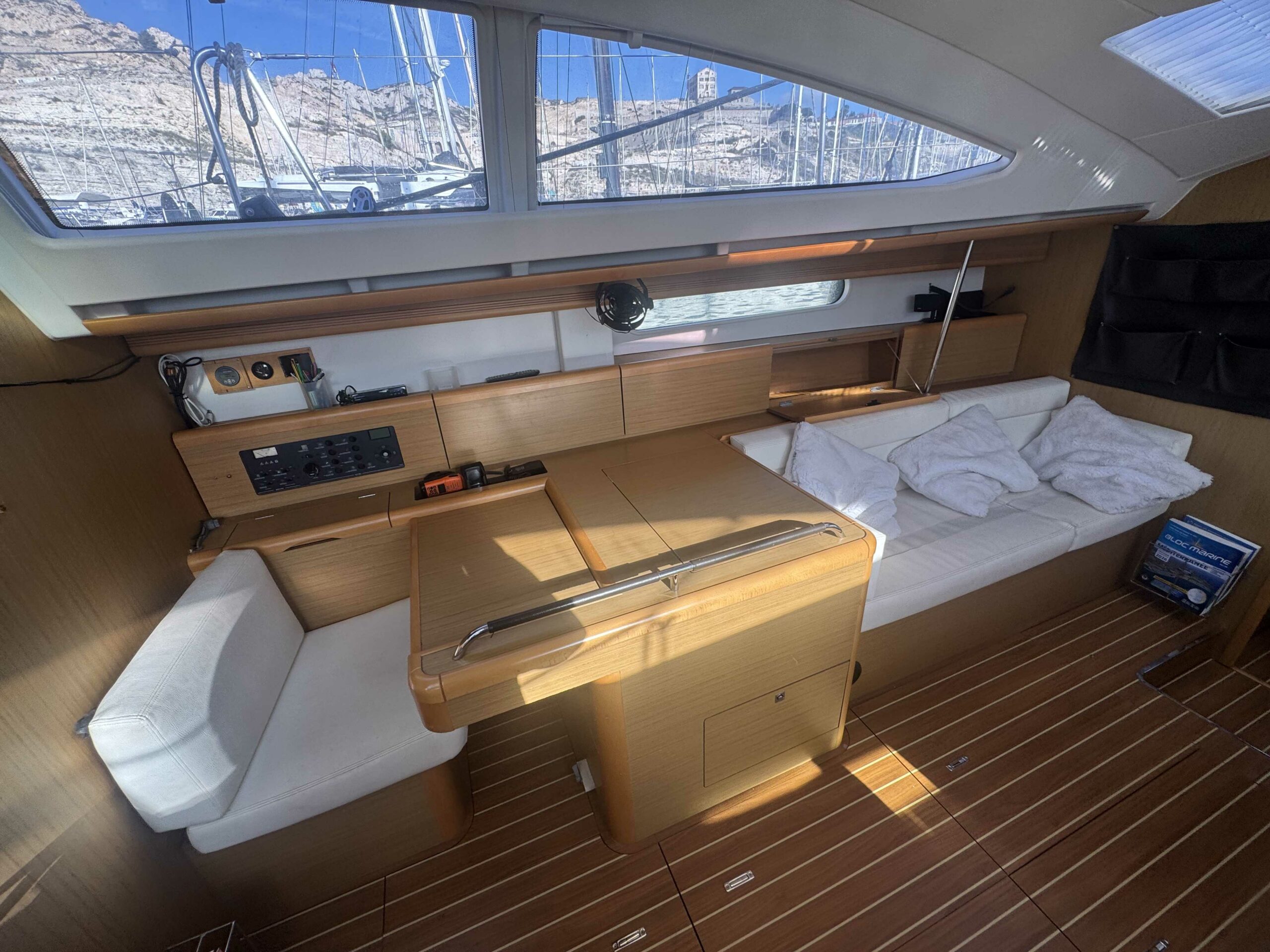 Occasion Bateau Marseille JEANNEAU SUN ODYSSEY 50 DS de 2010 20 Occasion Bateau Marseille JEANNEAU SUN ODYSSEY 50 DS de 2010 - 166 1636 20 scaled