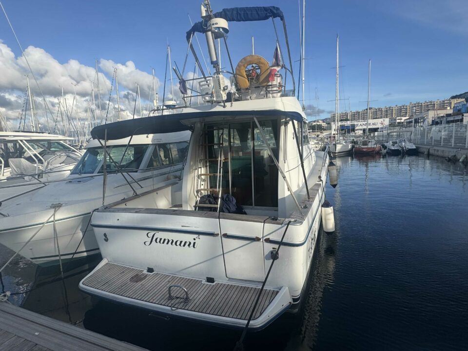 Occasion Bateau Marseille BENETEAU ANTARES 1080 de 2000 27 Yacht Méditerranée bateau neuf et occasion Marseille Pointe Rouge