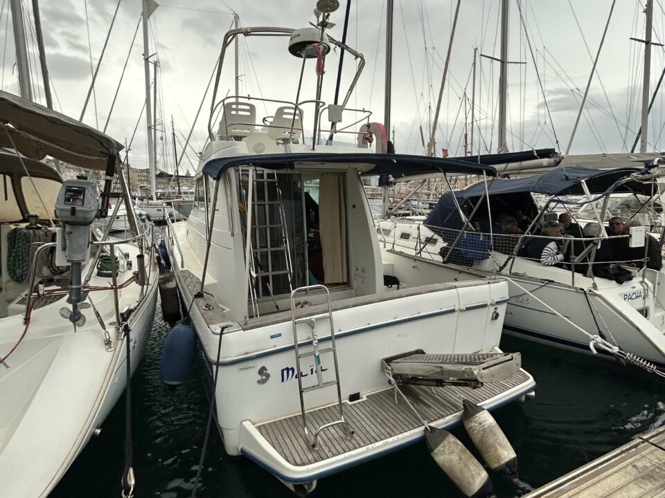 Occasion Bateau Marseille BENETEAU ANTARES 1080 de 2006 4 Yacht Méditerranée bateau neuf et occasion Marseille Pointe Rouge