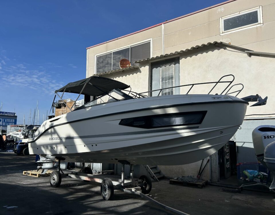Yacht Méditerranée bateau neuf et occasion Marseille Pointe Rouge