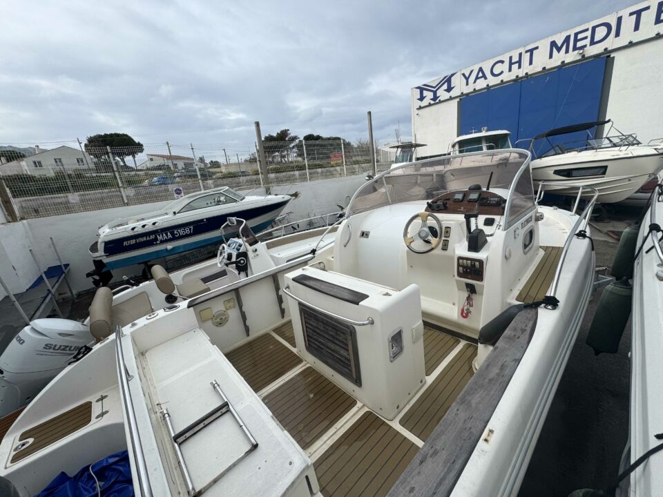 Yacht Méditerranée bateau neuf et occasion Marseille Pointe Rouge