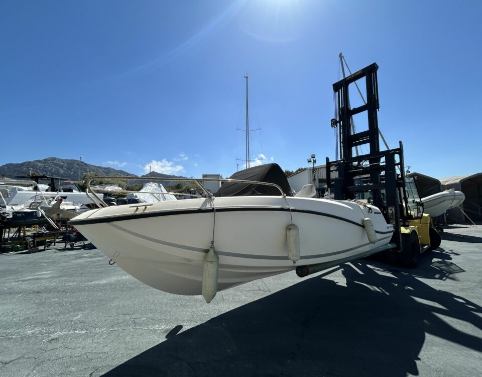 Yacht Méditerranée bateau neuf et occasion Marseille Pointe Rouge
