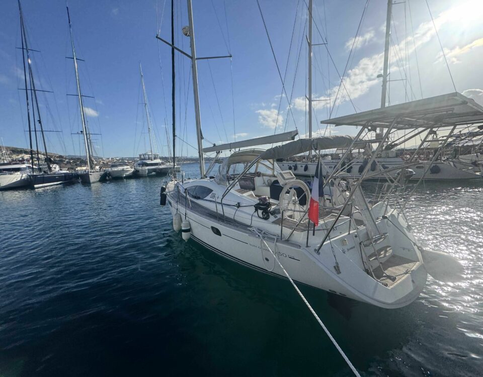Yacht Méditerranée bateau neuf et occasion Marseille Pointe Rouge