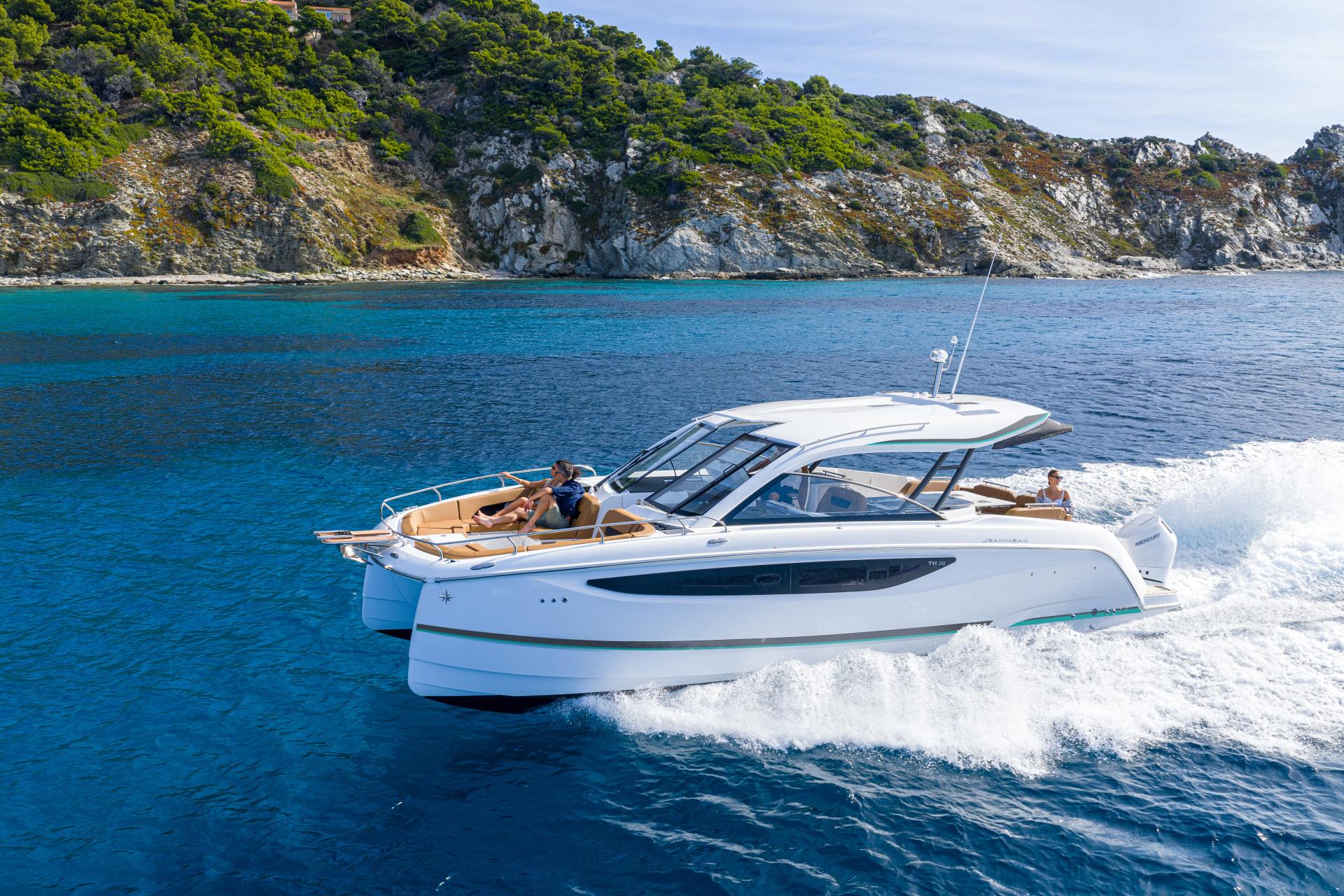00011Jeanneau-TH38-marseille